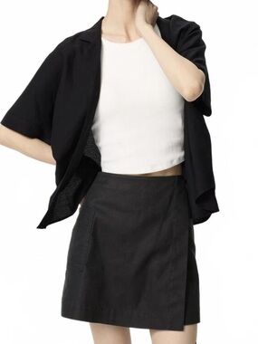 Uniqlo Black Linen Skort